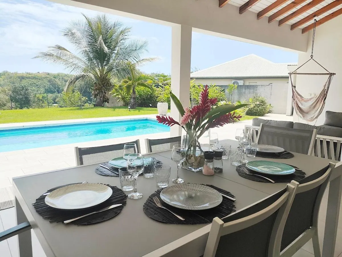 Villa Tresor Des Hauts Avec Piscine Et Jardin Le Gosier